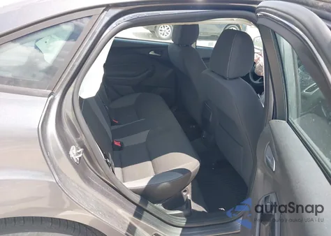 2013 Ford Focus Se z USA, uszkodzony, nr VIN 1FADP3F23DL289683